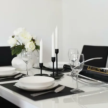 Monika - Private Terrace & Parking Zadar