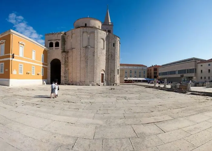 Monika - Private Terrace & Parking *