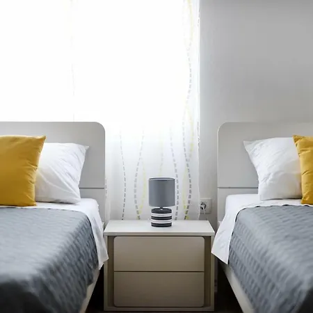 Monika - Private Terrace & Parking * Zadar