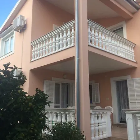 Monika - Private Terrace & Parking Lägenhet Zadar