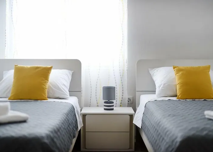 Monika - Private Terrace & Parking * זאדאר