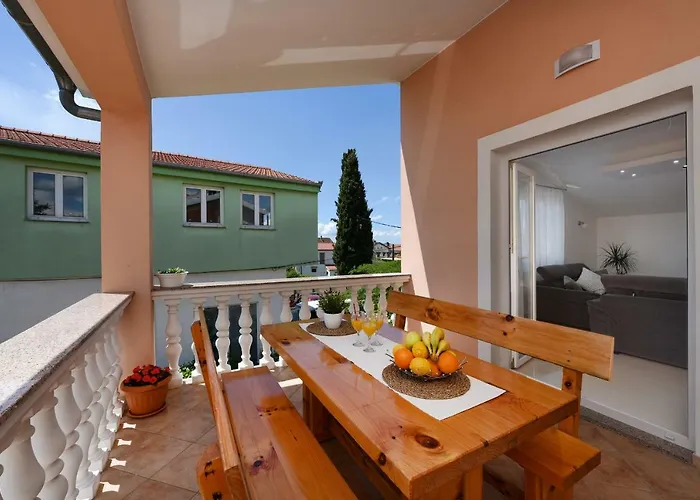 Monika - Private Terrace & Parking *