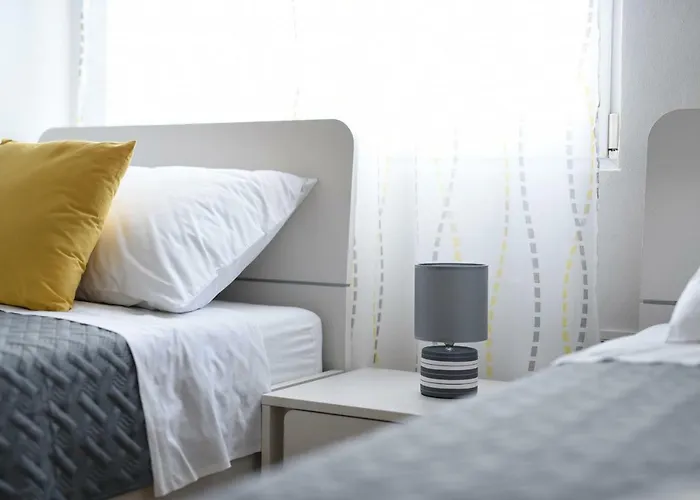 Monika - Private Terrace & Parking דירה זאדאר